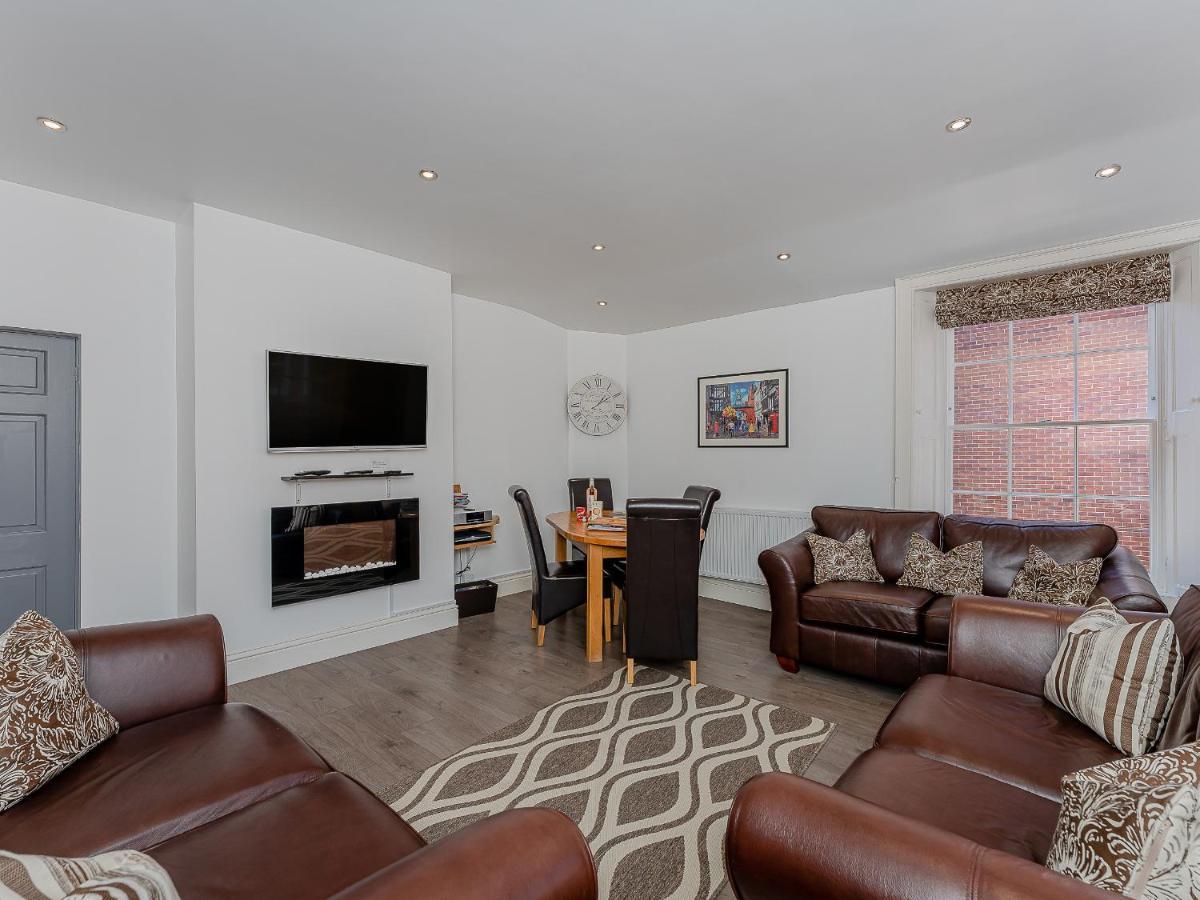 Flat 4A Apartment Chester Exterior photo
