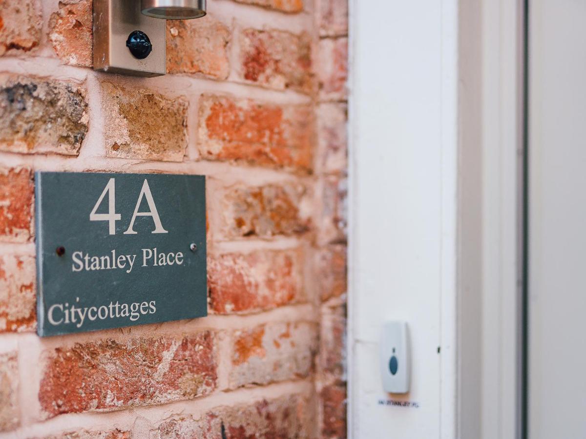 Flat 4A Apartment Chester Exterior photo