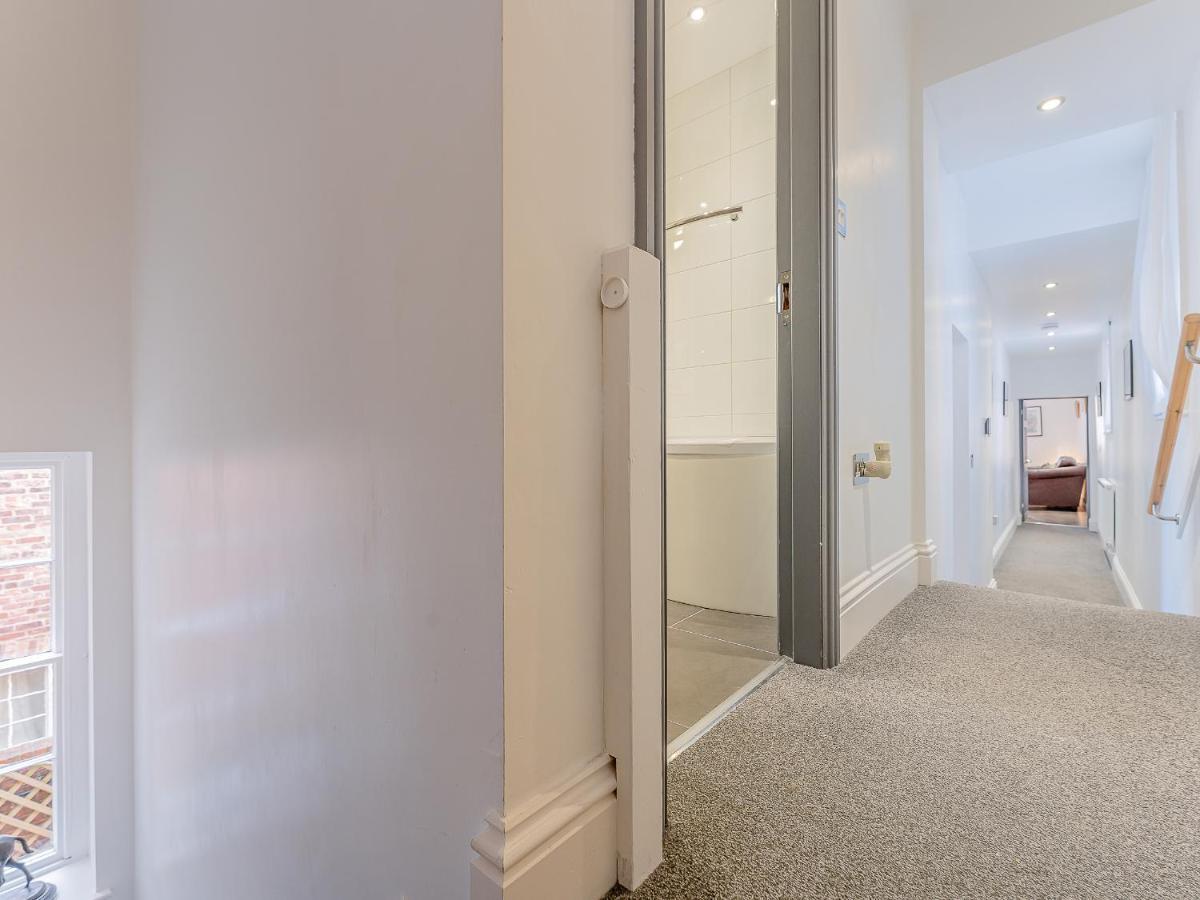 Flat 4A Apartment Chester Exterior photo